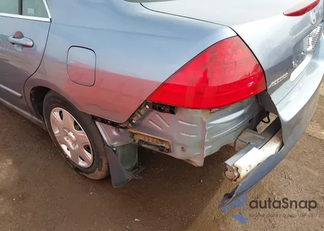 2007 Honda Accord 2.4 Lx из США, поврежденный, VIN 1HGCM56457A040539